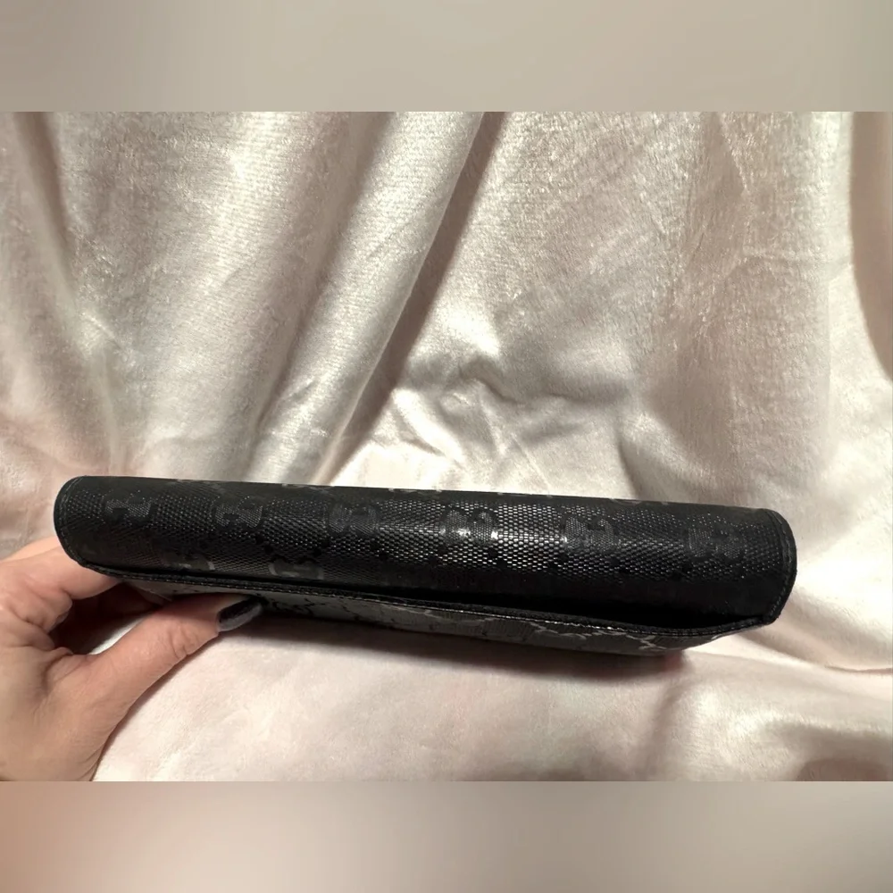 Gucci Black Guccissima Wallet – Authentic Timeless Design, Great Condition - Picture 7 of 16